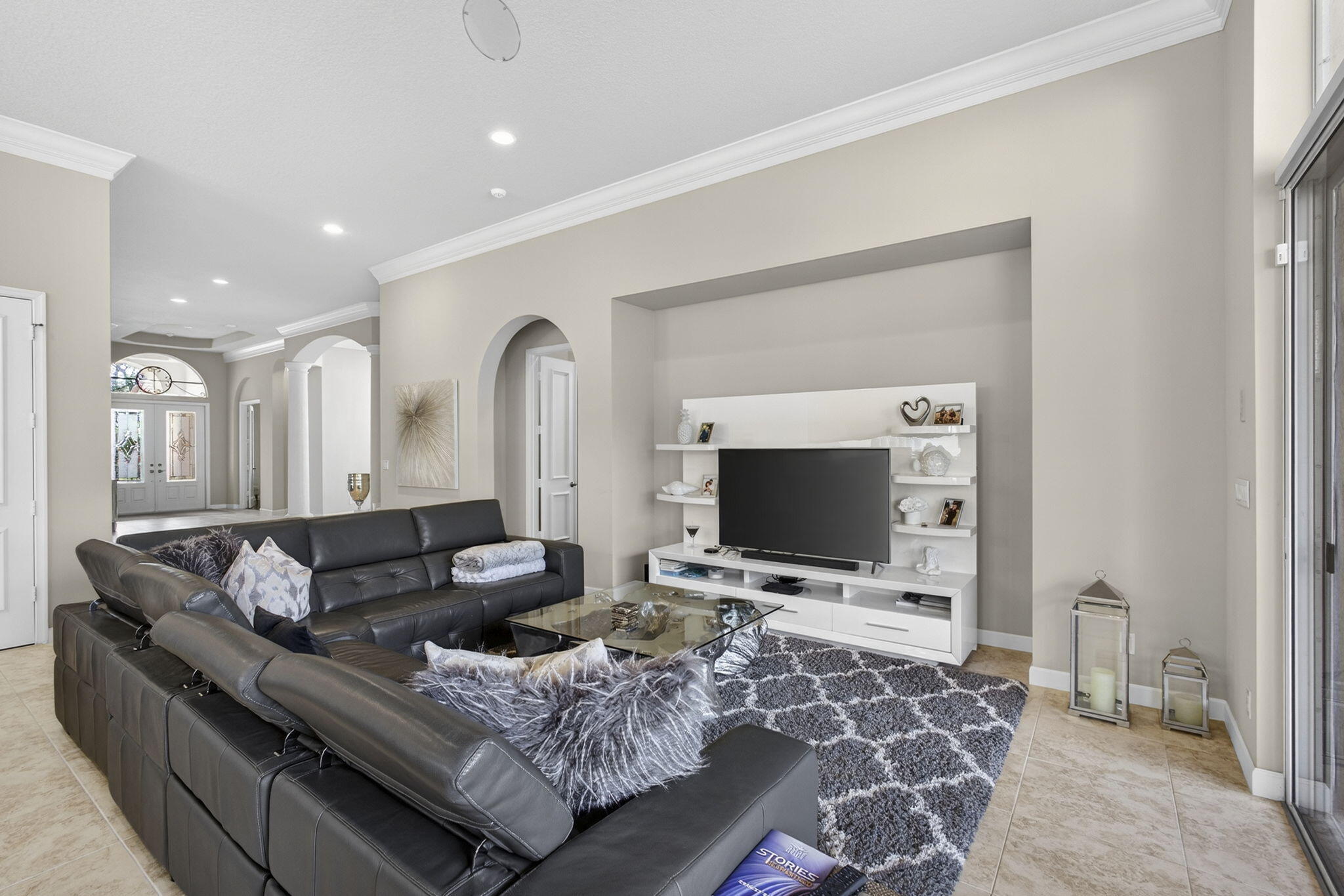 MIRASOL PAR 16 - Residential