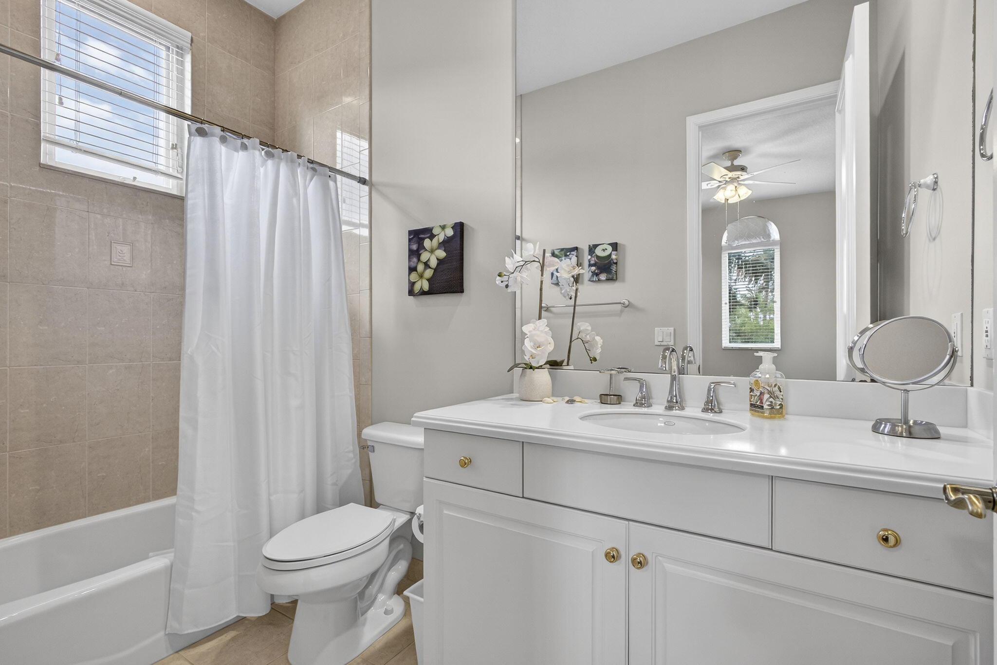 MIRASOL PAR 16 - Residential