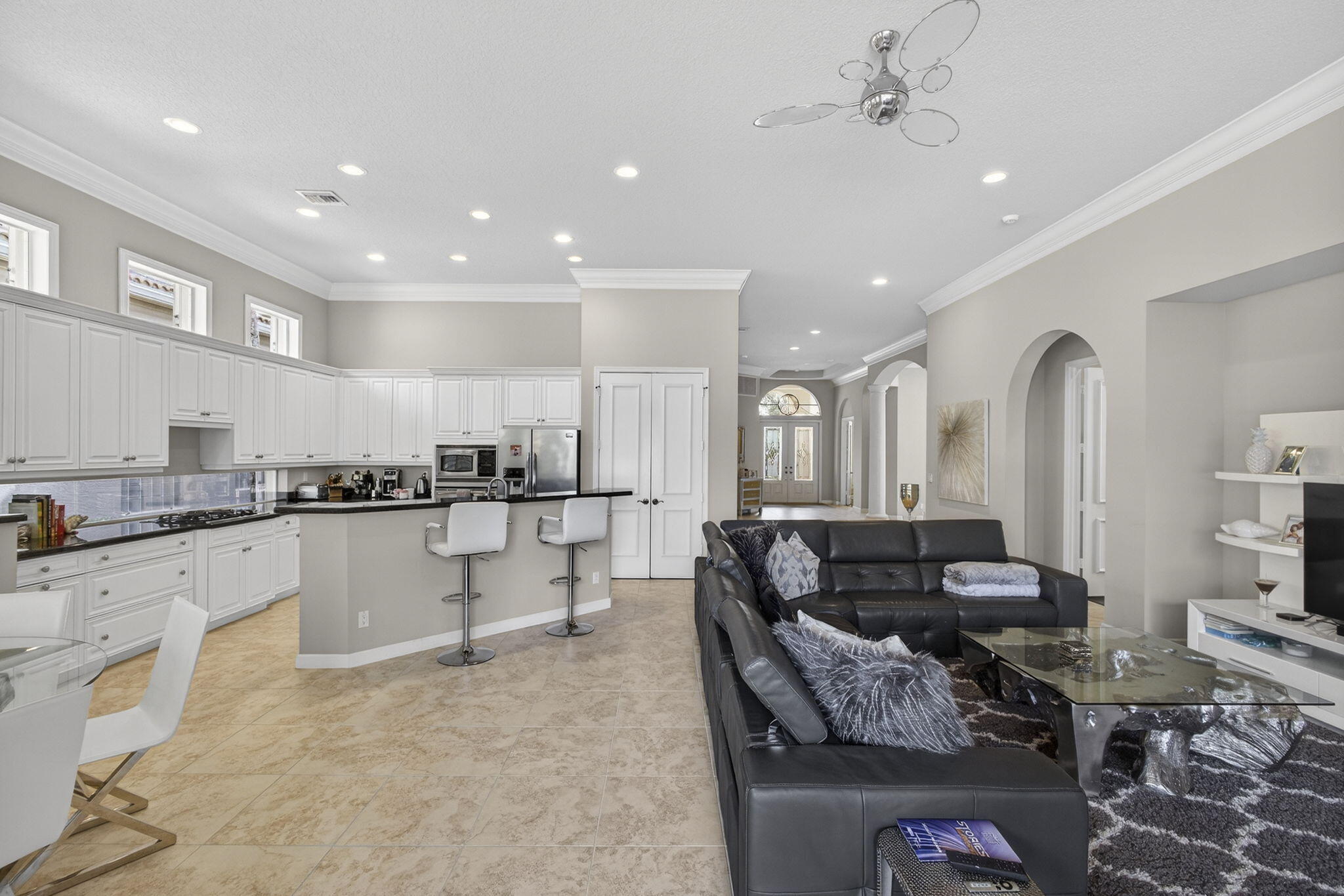 MIRASOL PAR 16 - Residential