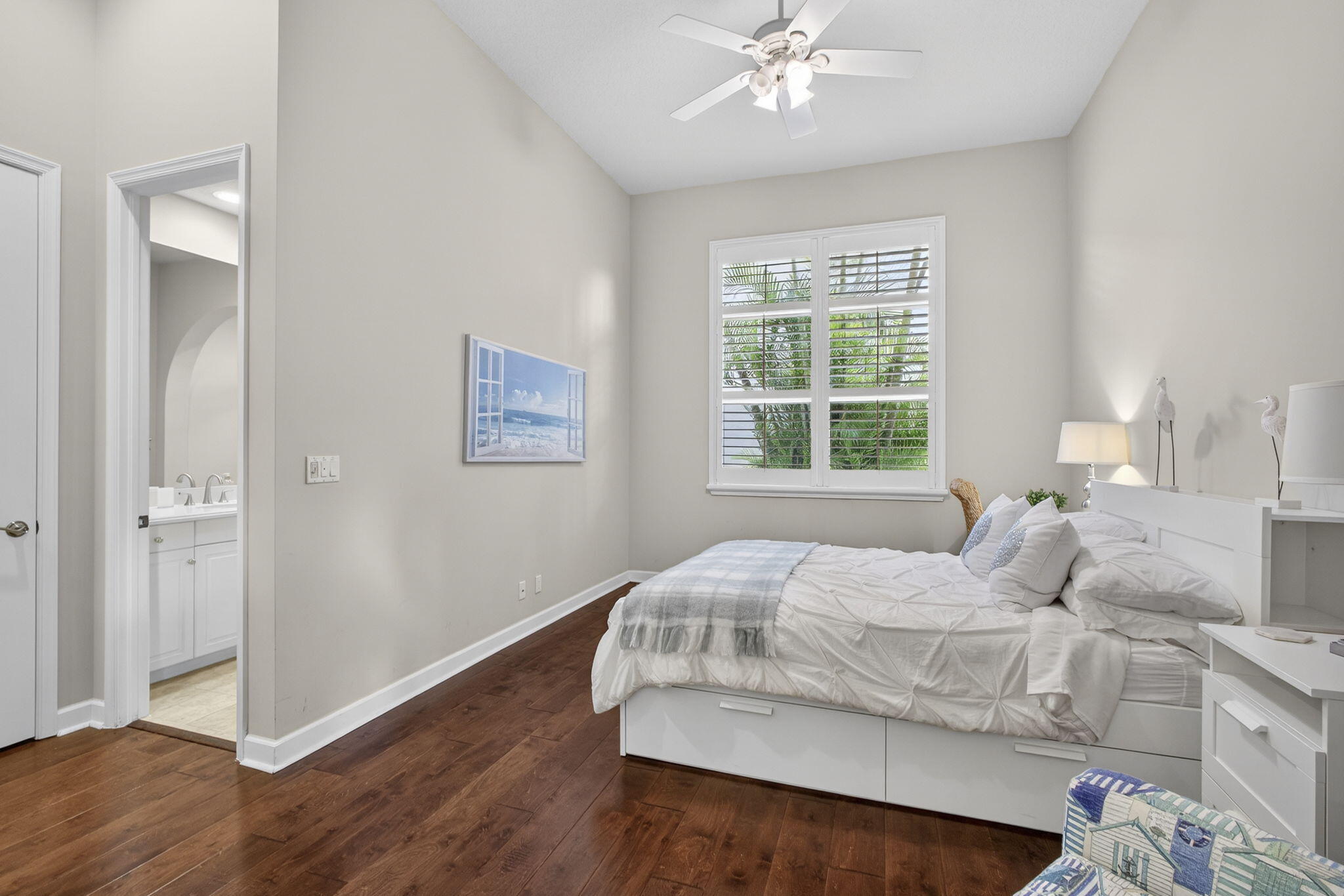 MIRASOL PAR 16 - Residential