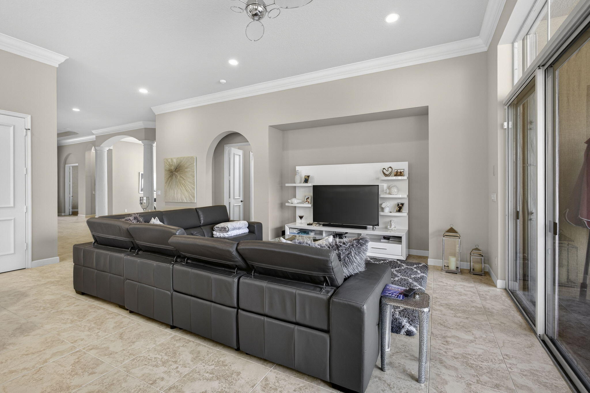 MIRASOL PAR 16 - Residential