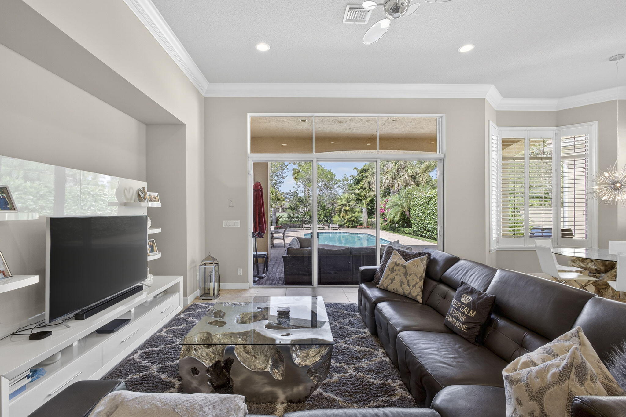 MIRASOL PAR 16 - Residential