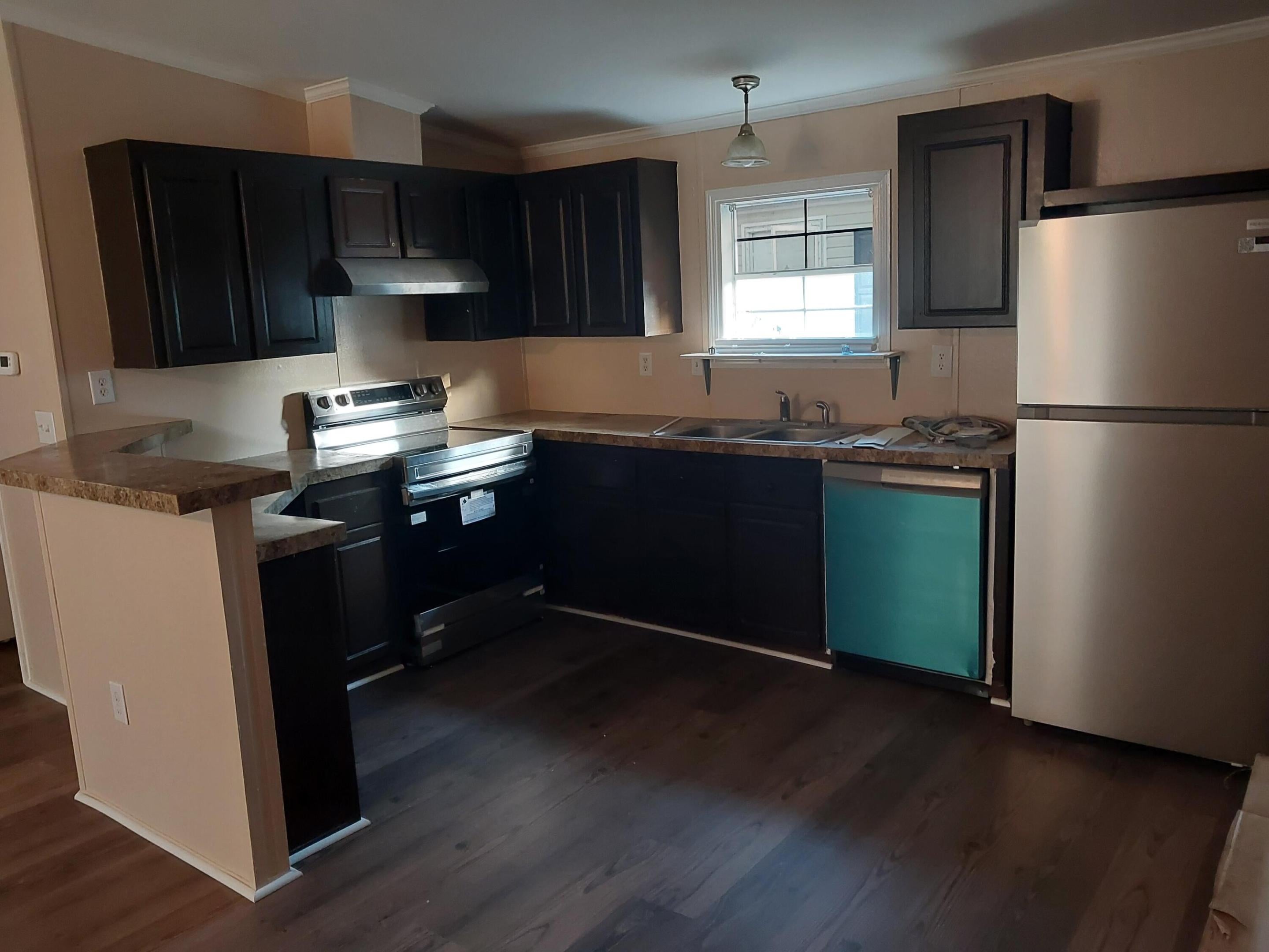11909 COVE Place, Boca Raton, FL, 33428/$299,000 3 11909 COVE Place