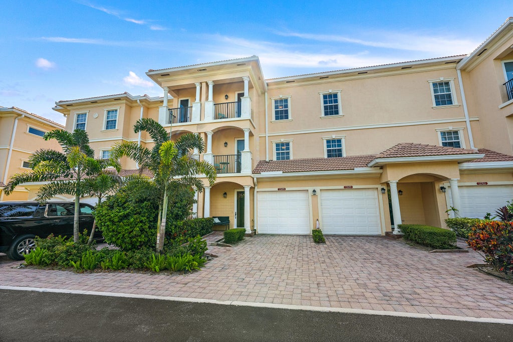 Photo of 12695 SE Old Cypress Drive, Hobe Sound, FL 33455 (MLS # B26054203)