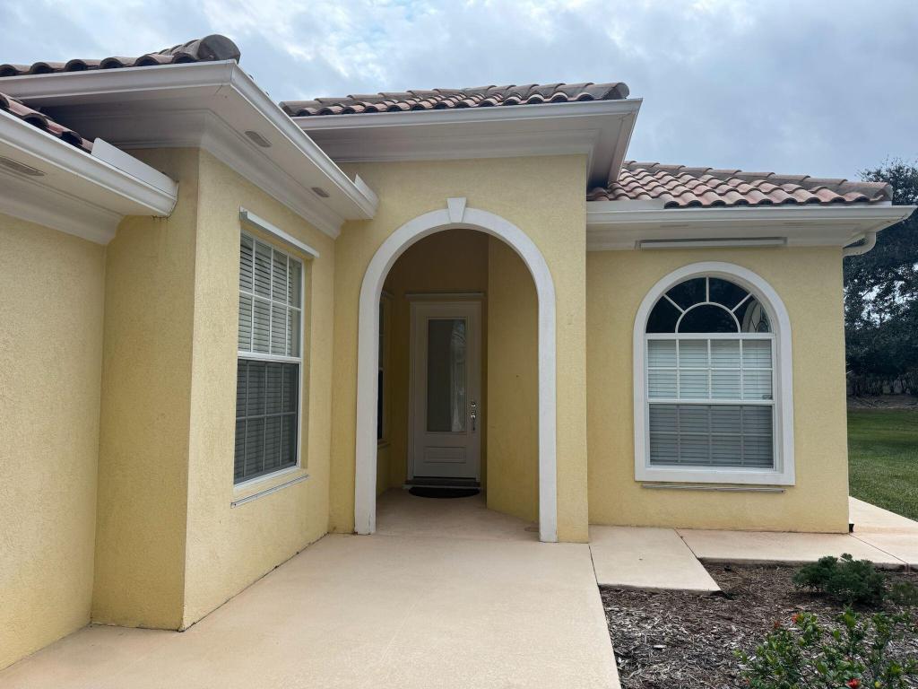 TRADITION PLAT NO  5 - Residential Lease