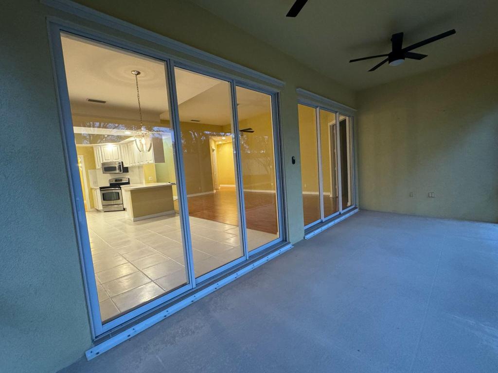 TRADITION PLAT NO  5 - Residential Lease