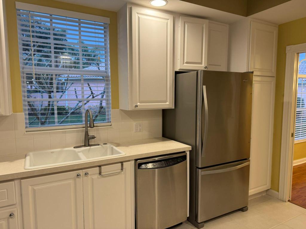 TRADITION PLAT NO  5 - Residential Lease