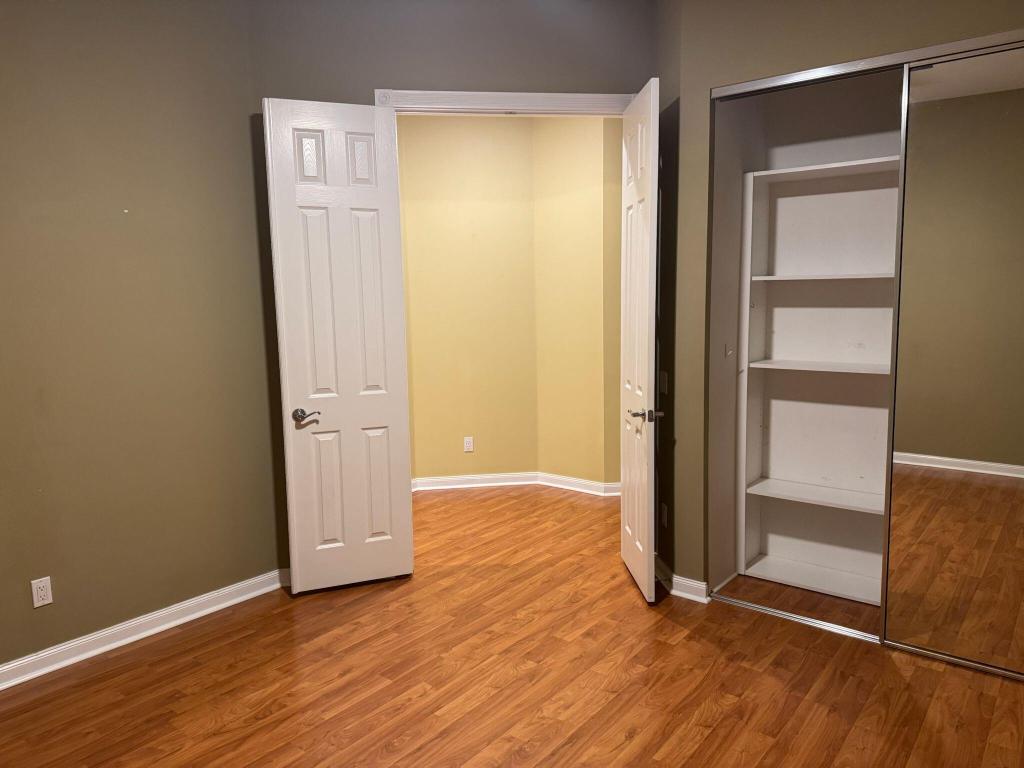 TRADITION PLAT NO  5 - Residential Lease