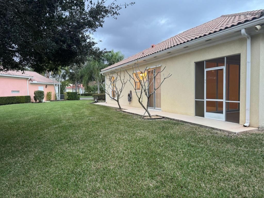 TRADITION PLAT NO  5 - Residential Lease