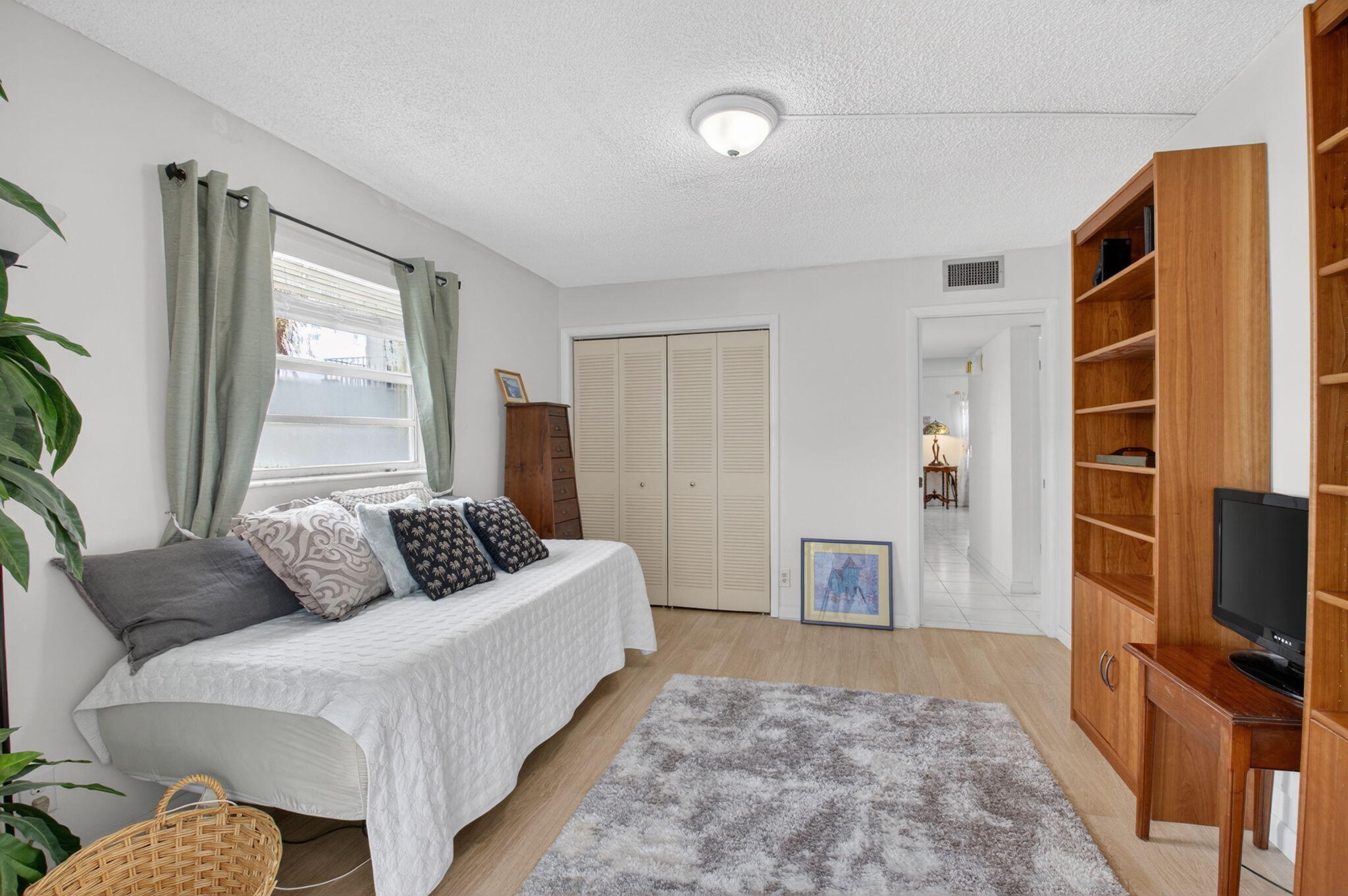 KINGS POINT NORMANDY CONDOS - Residential