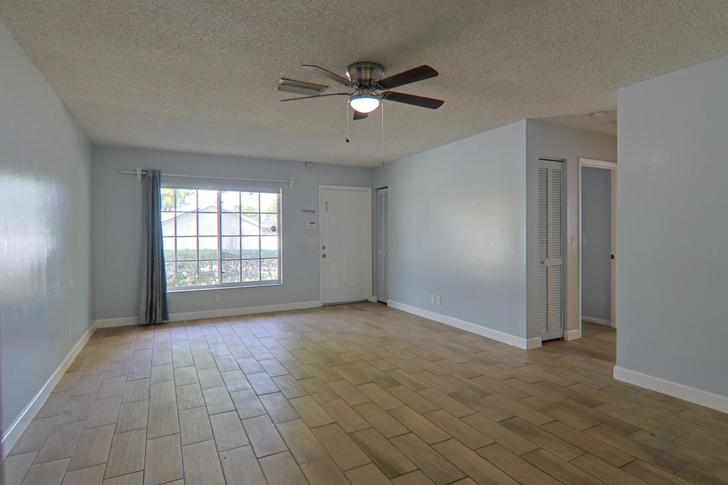 Photo of 3470 SW 4th Street, Deerfield Beach, FL 33442 (MLS # B26019684)