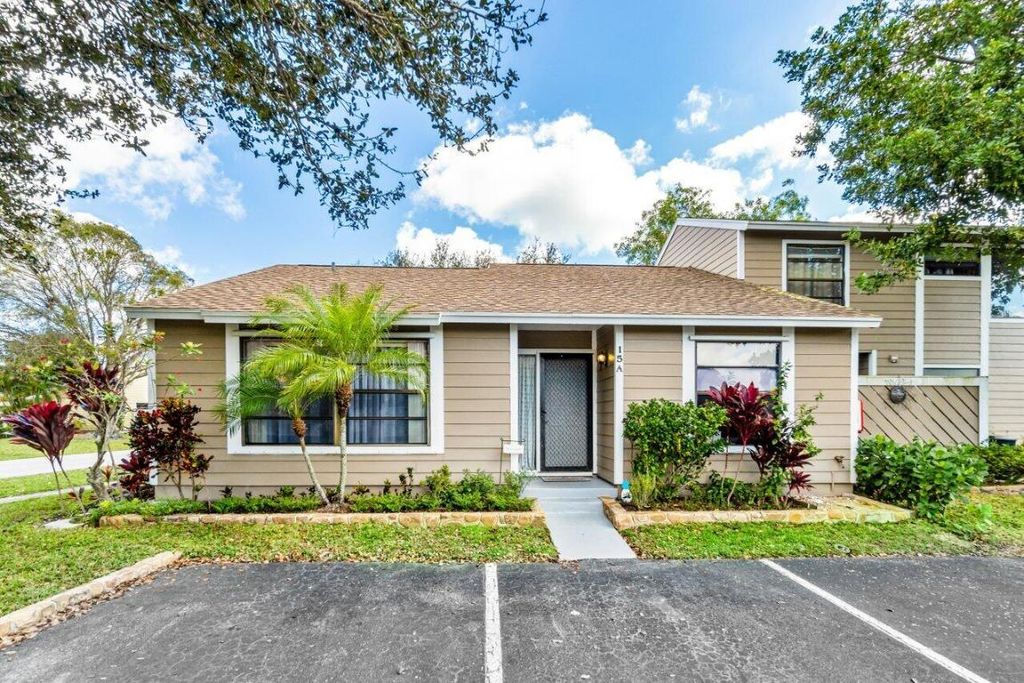 Photo of 701 Stonewood Court #15a, Jupiter, FL 33458 (MLS # R10951562)