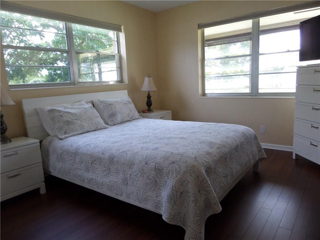 EAST CENTURY VILLAGE - Residential