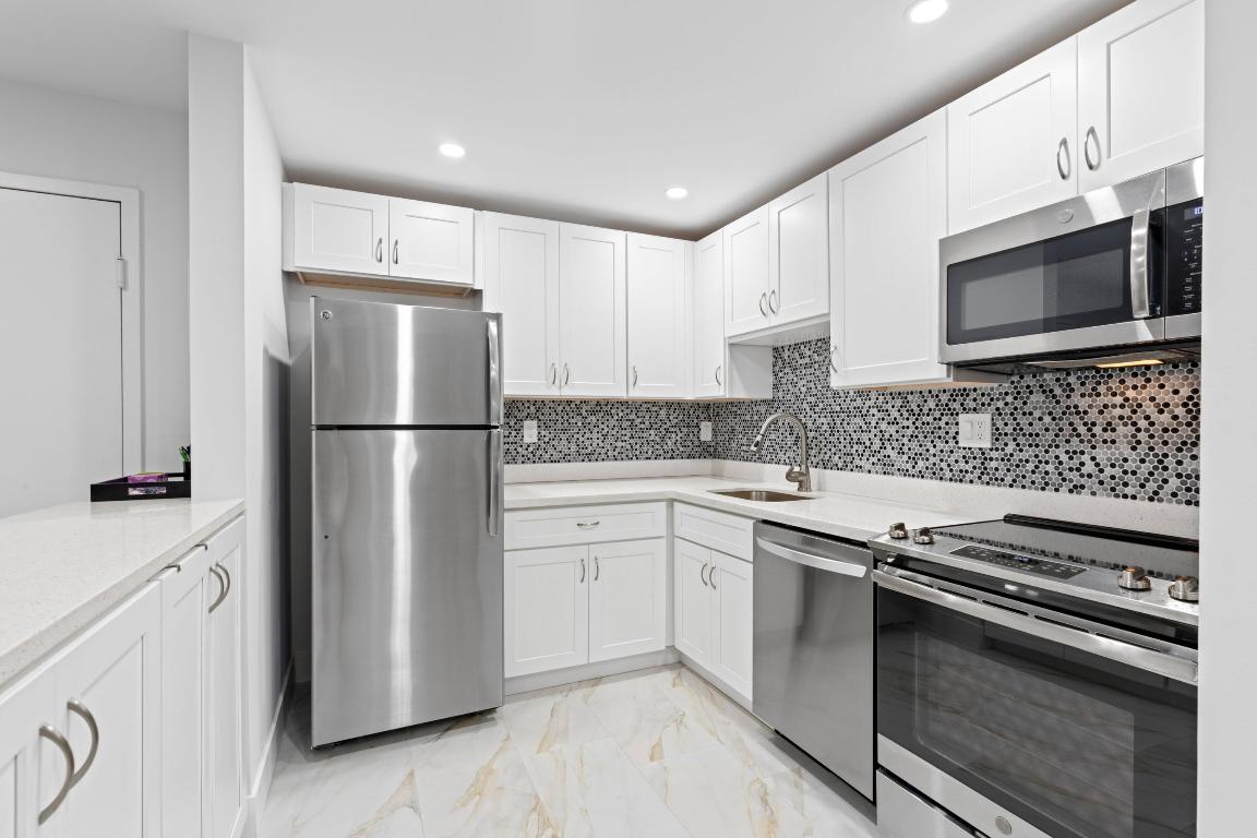 WITNEY C CONDO - Residential