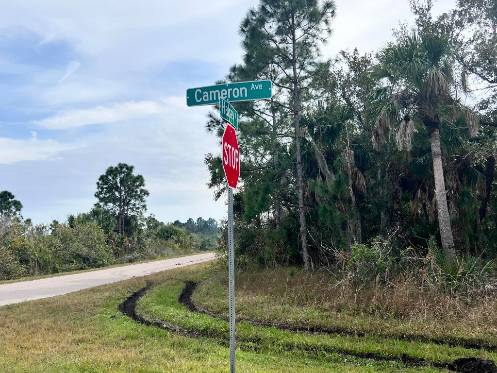 PORT CHARLOTTE SEC 48 - Land