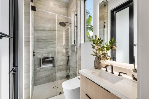 Tiny photo for 499 NE 4th Street, Boca Raton, FL 33432 (MLS # R11114968)