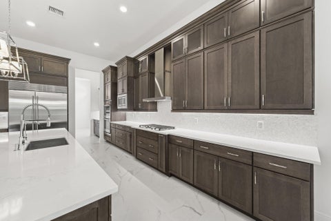 Tiny photo for 9264 Porto Way, Parkland, FL 33076 (MLS # B26075770)