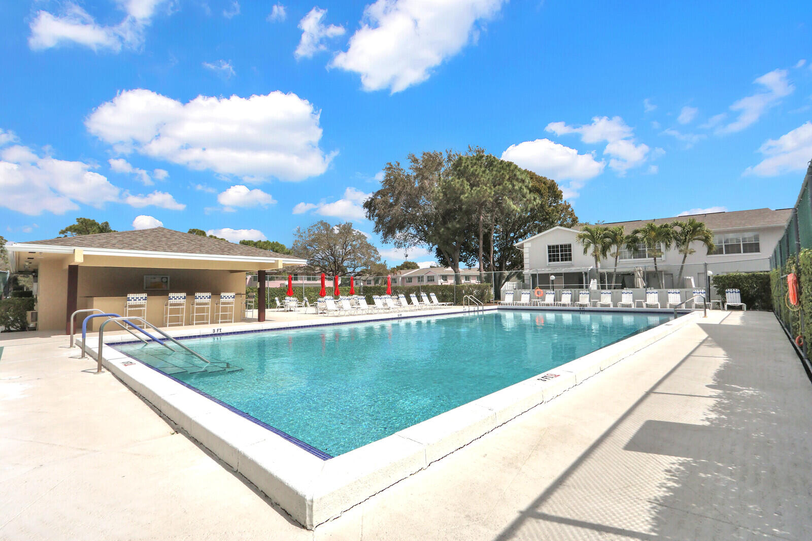 Charter Club of Palm Beach - Residential