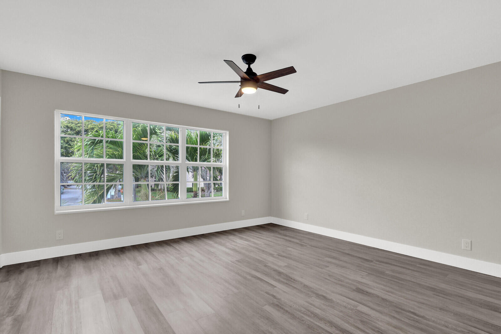 Charter Club of Palm Beach - Residential