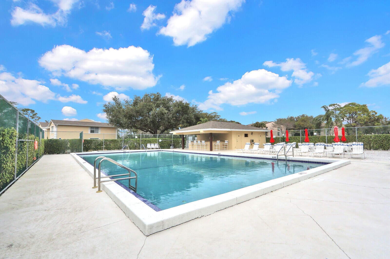 Charter Club of Palm Beach - Residential