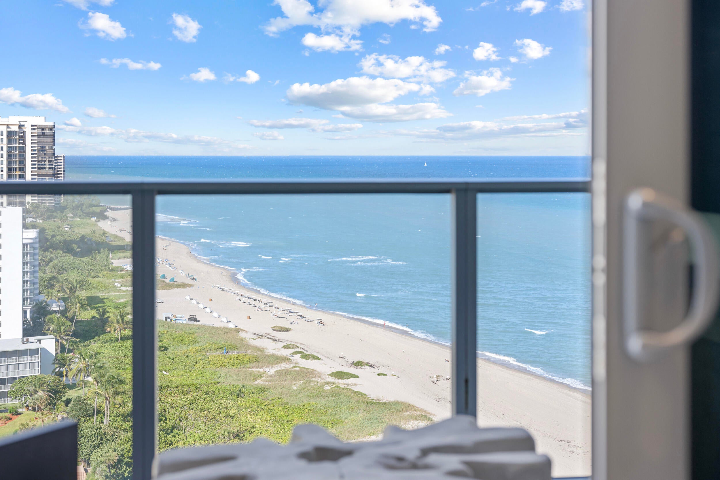 3100 N OCEAN Drive H-1702