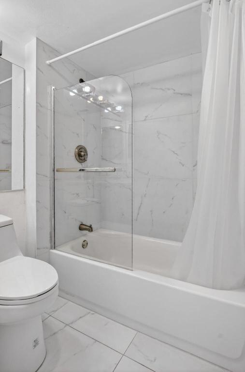 LA MIRADA AT BOCA POINTE CONDOS - Residential Lease