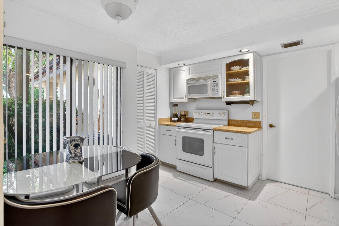 LA MIRADA AT BOCA POINTE CONDOS - Residential Lease