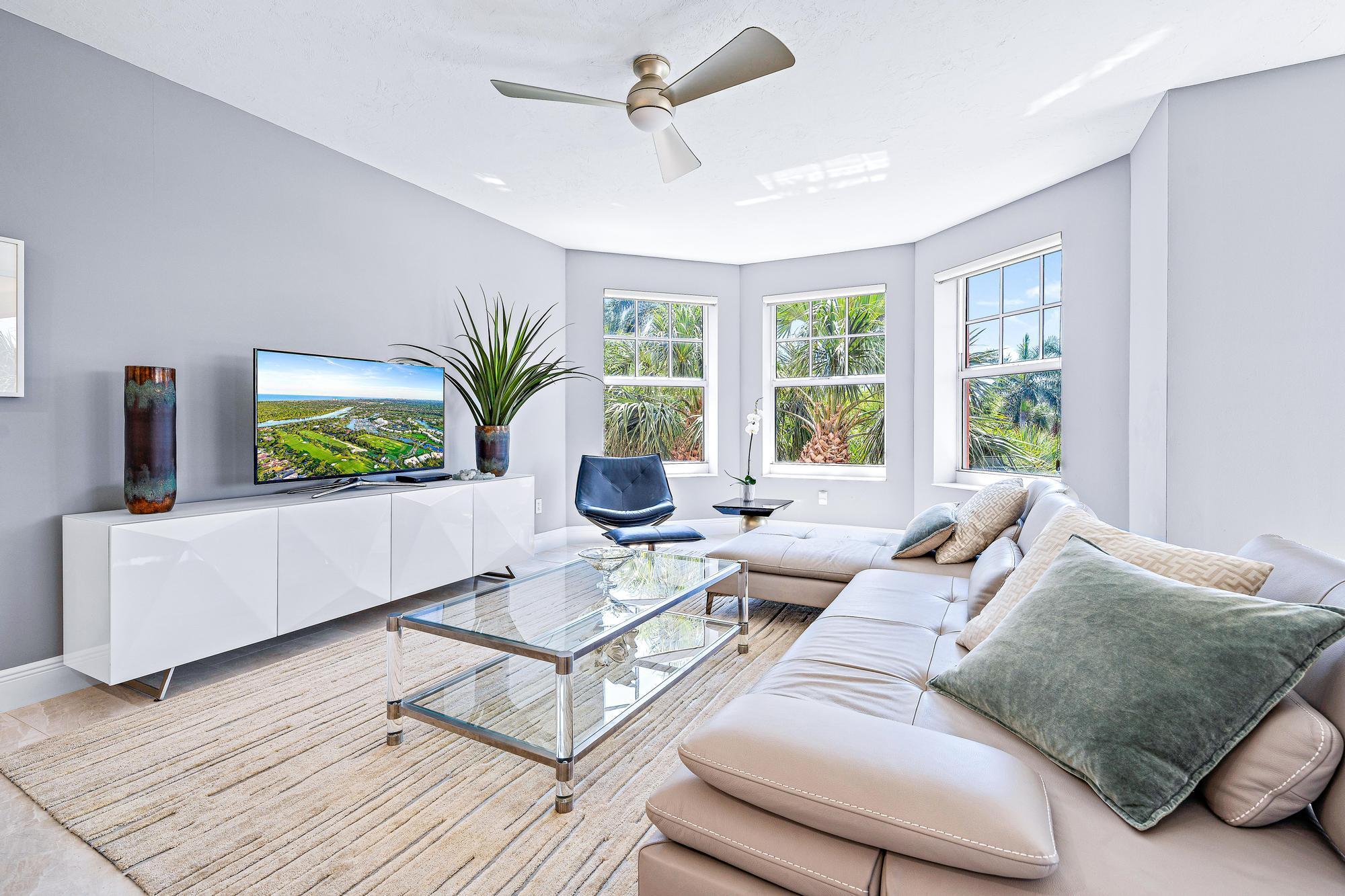 JUPITER YACHT CLUB - Residential