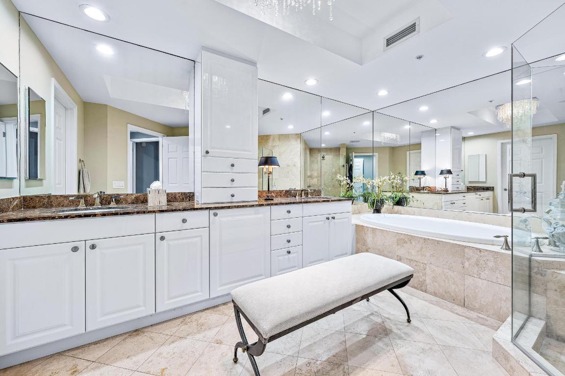 JUPITER YACHT CLUB - Residential