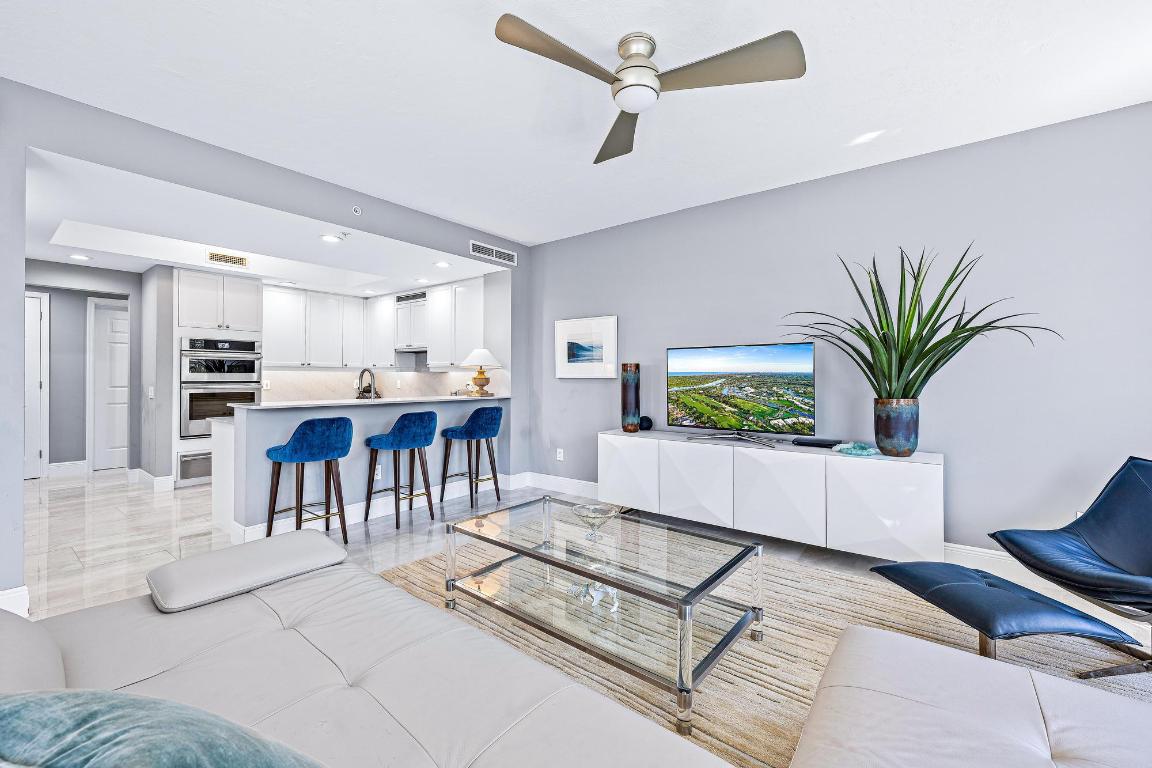 JUPITER YACHT CLUB - Residential