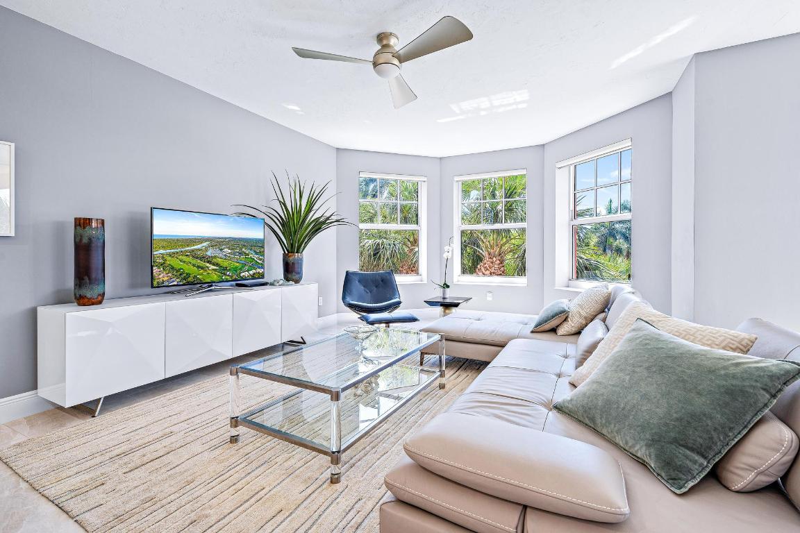 JUPITER YACHT CLUB - Residential