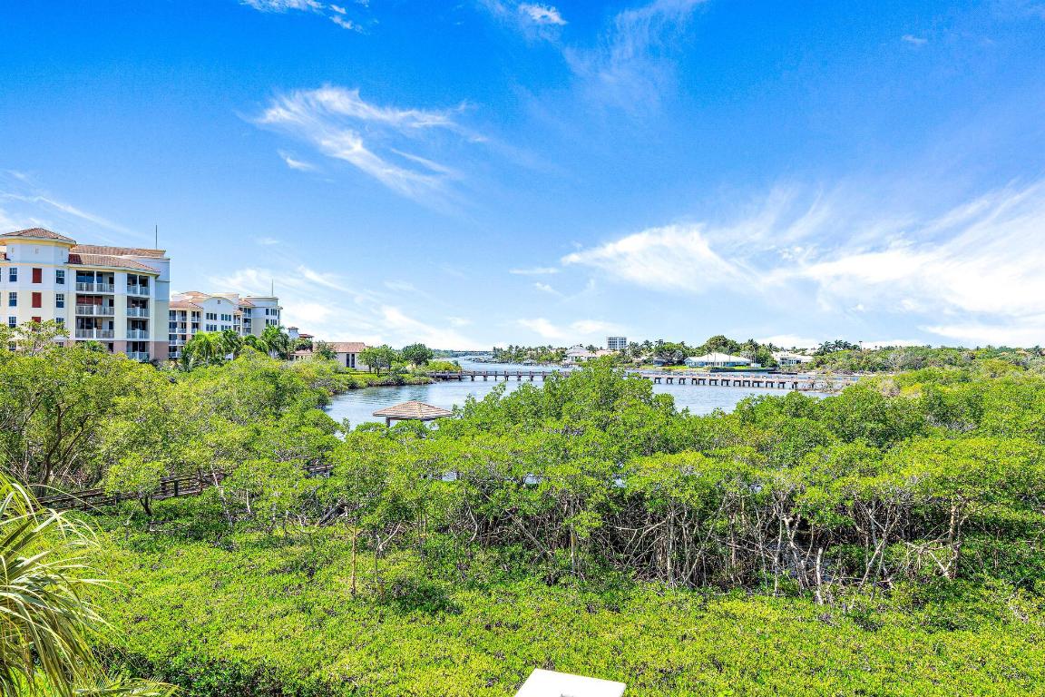 JUPITER YACHT CLUB - Residential