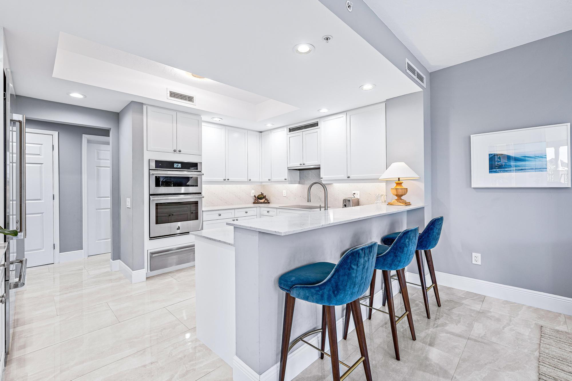 JUPITER YACHT CLUB - Residential