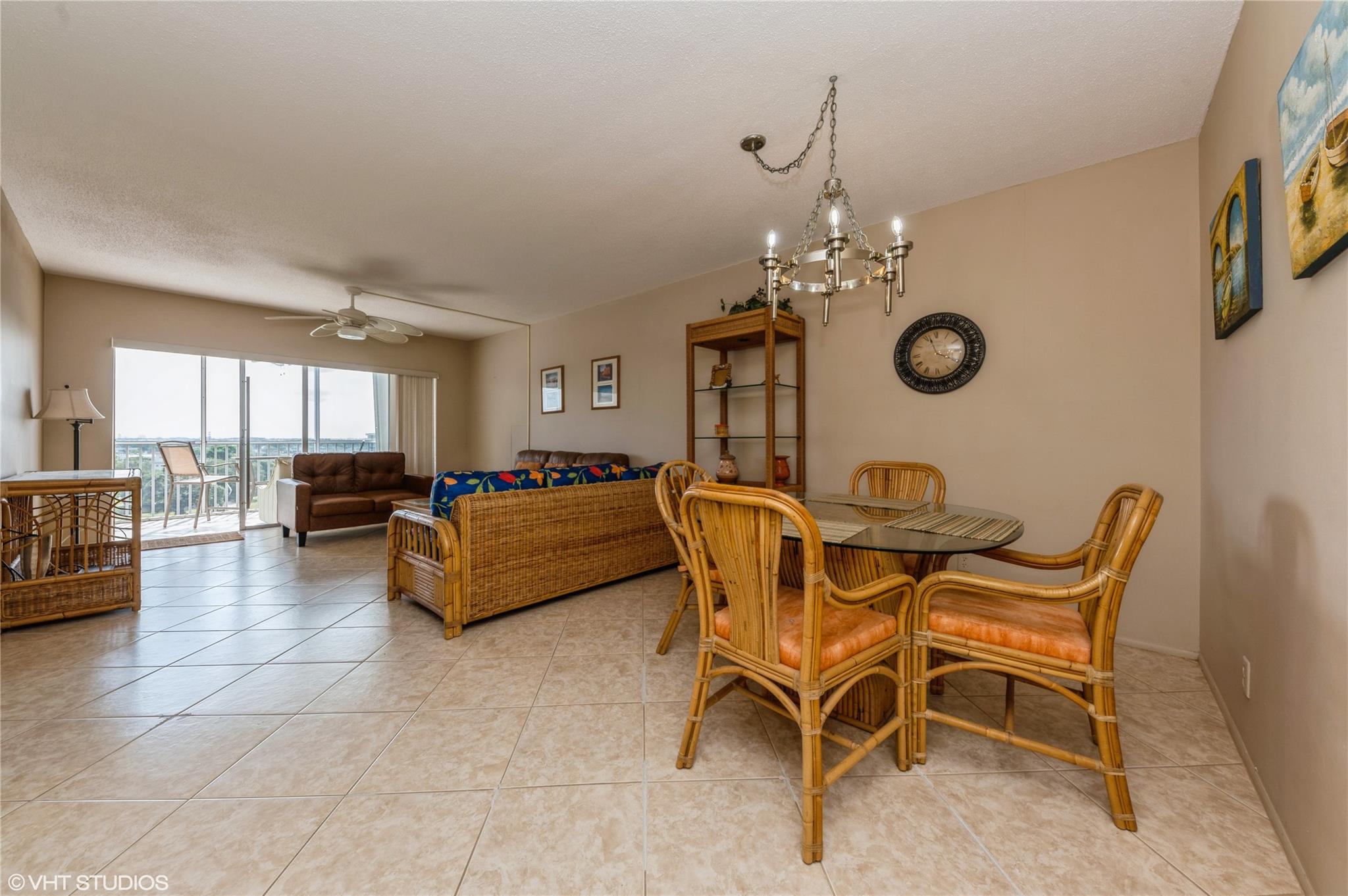 3200 N Palm Aire Dr 904