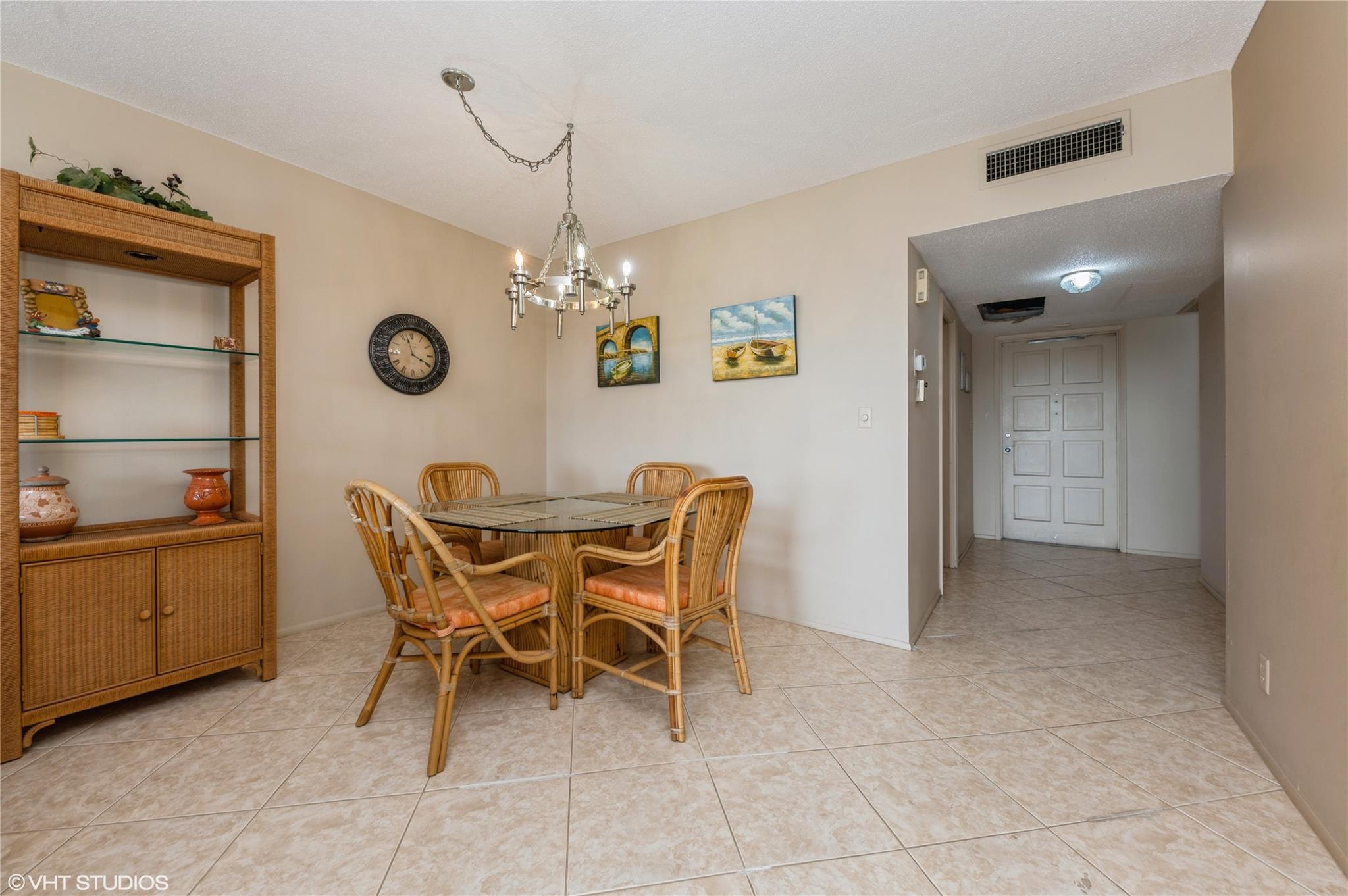 3200 N Palm Aire Dr 904