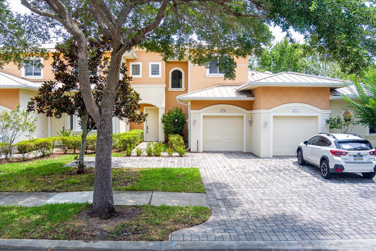 BRADFORD PLACE - Residential