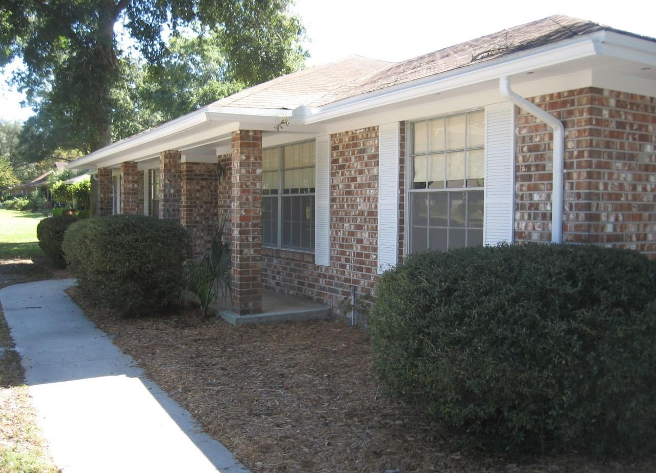 2093 Derby Ct