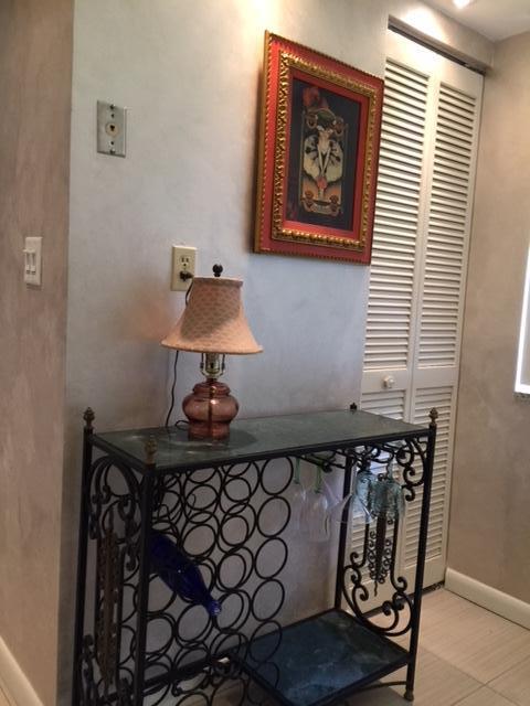 LANDS OF THE PRESIDENT CONDO 8 - Residential