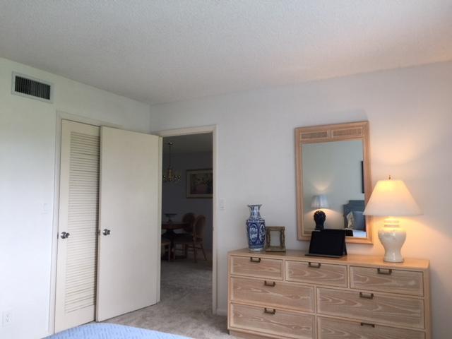 LANDS OF THE PRESIDENT CONDO 8 - Residential