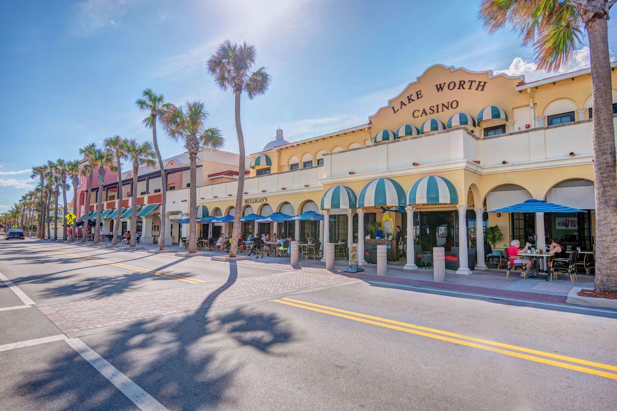 LANDS OF THE PRESIDENT CONDO 8 - Residential