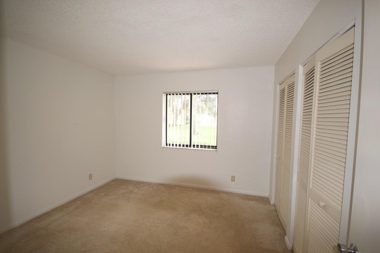 LANDS OF THE PRESIDENT CONDO 8 - Residential