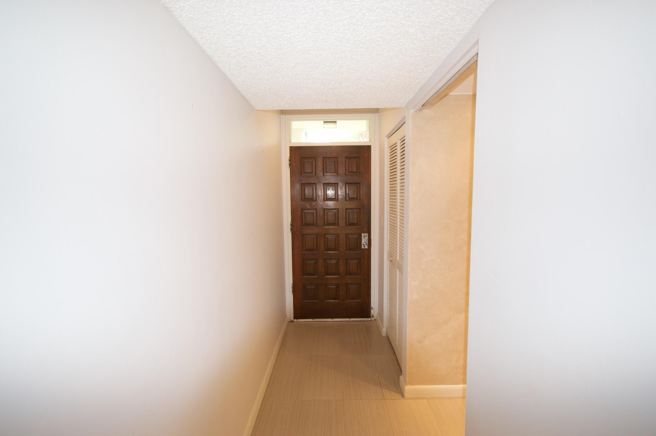 LANDS OF THE PRESIDENT CONDO 8 - Residential