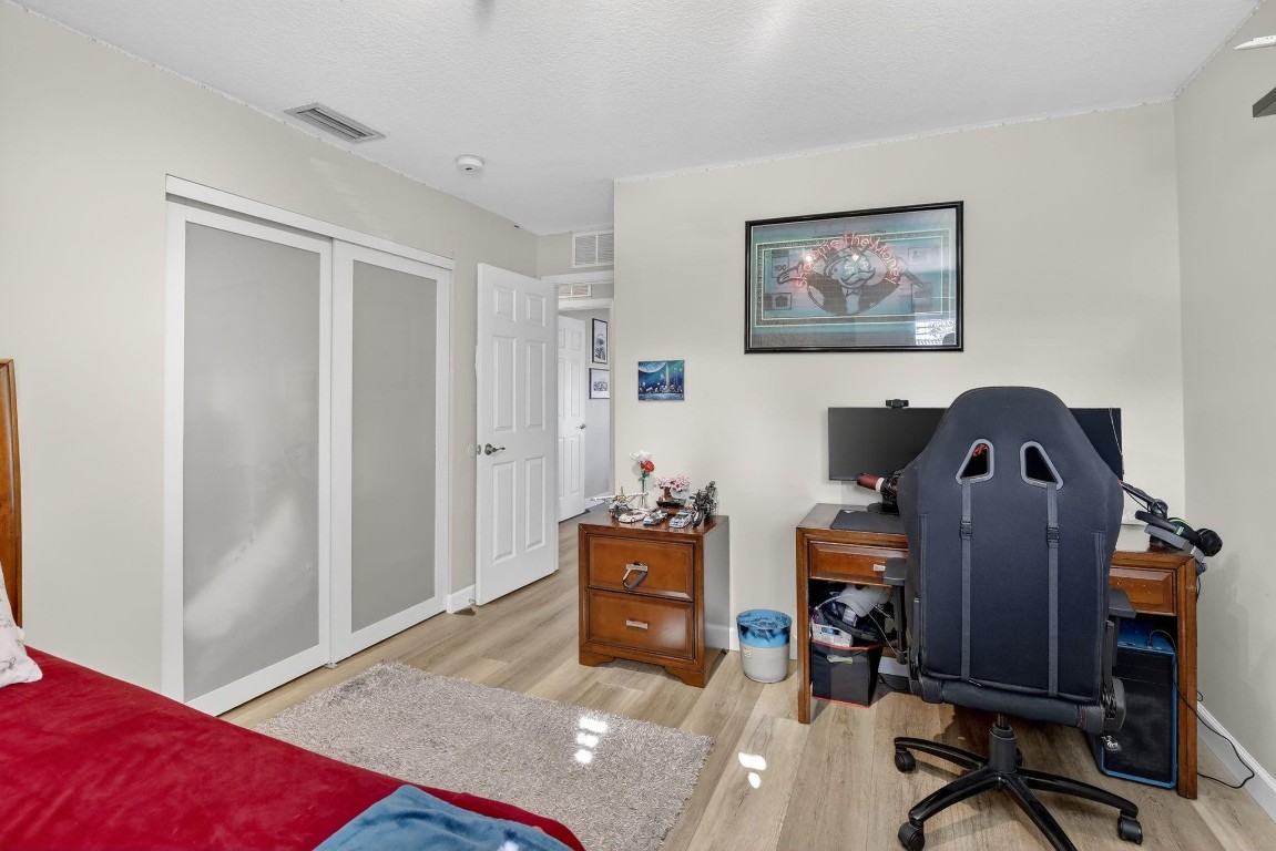 Jacaranda Lakes Sec 2 95- - Residential