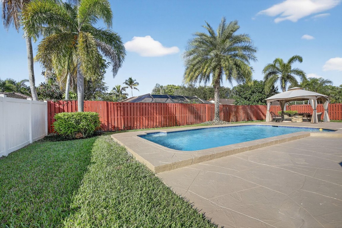 Jacaranda Lakes Sec 2 95- - Residential