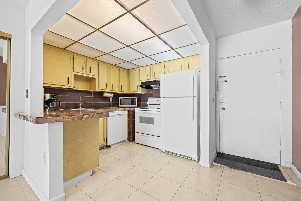 Omega Condo - Residential