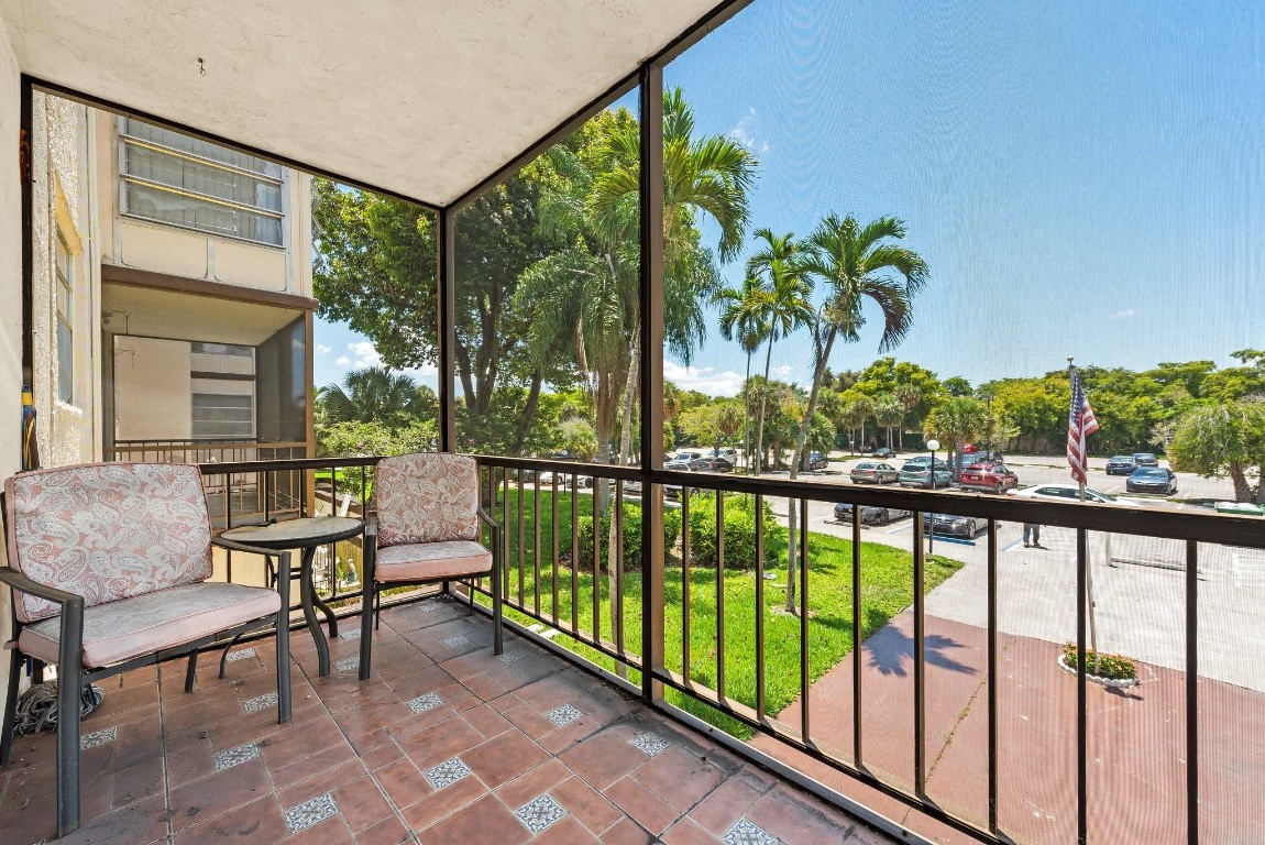 Omega Condo - Residential