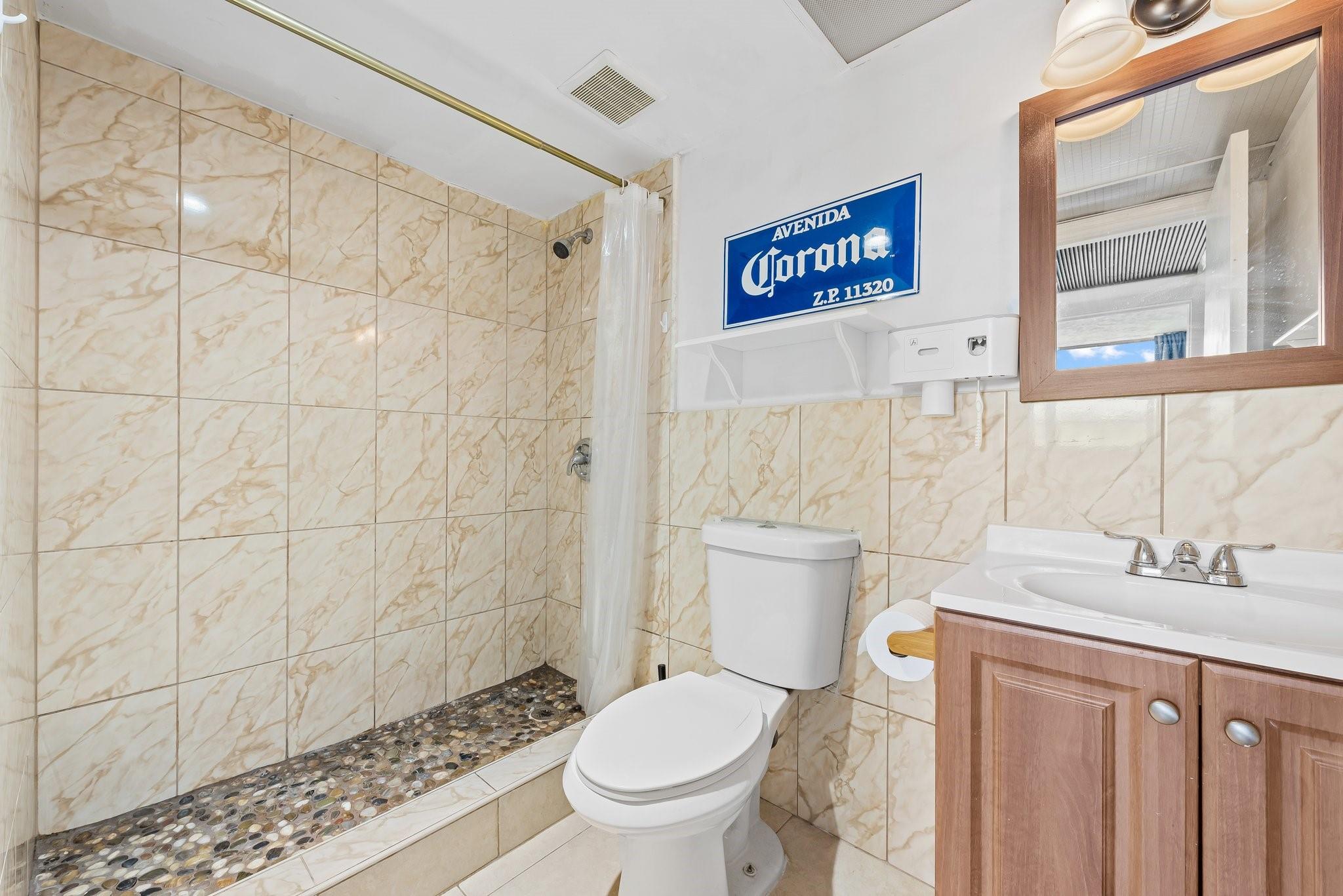 Omega Condo - Residential