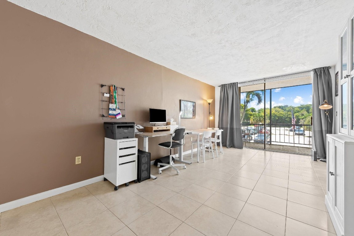 Omega Condo - Residential