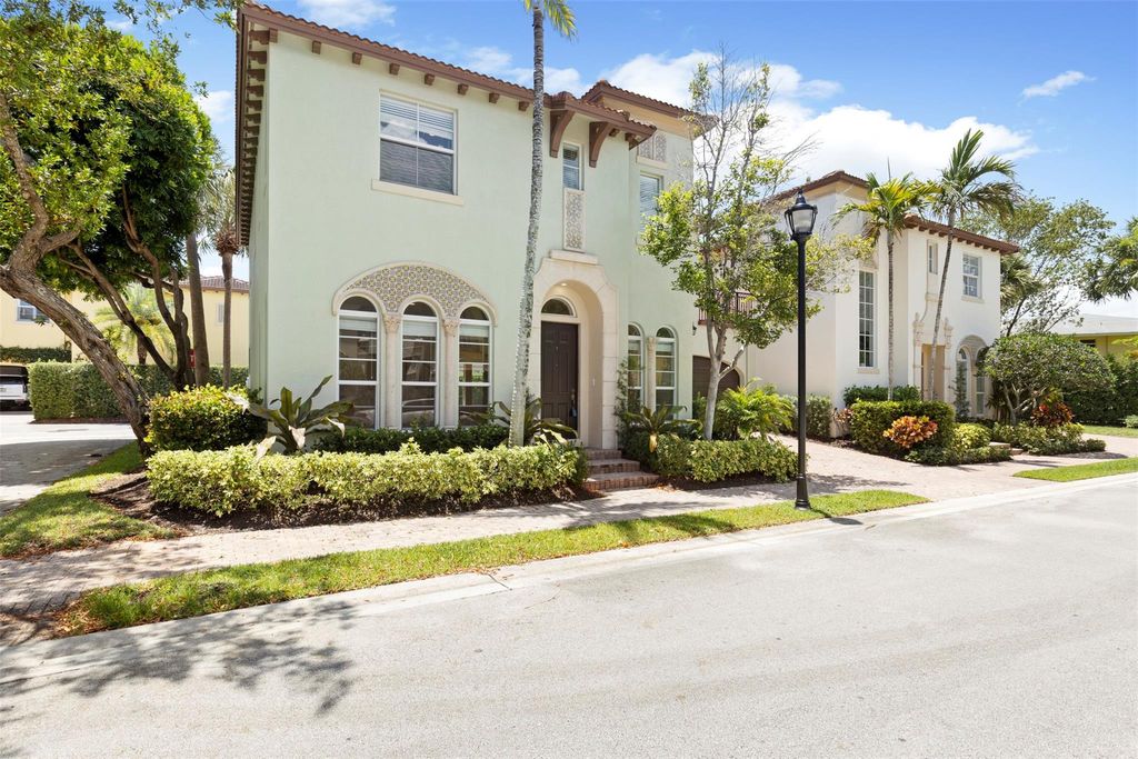 Photo of 105 Via Floresta Drive, Boca Raton, FL 33487 (MLS # F10484774)