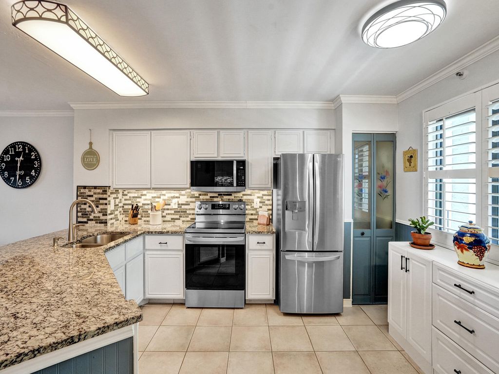 Photo of 2215 Cypress Island Drive #507, Pompano Beach, FL 33069 (MLS # R10971332)